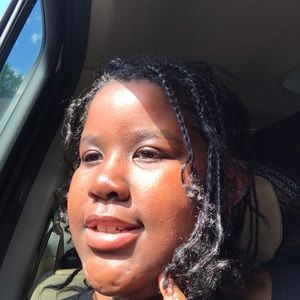 Meet your Posher, Savannah